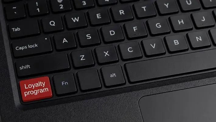 « Programme de fidélité » – un clavier d'ordinateur de bureau 